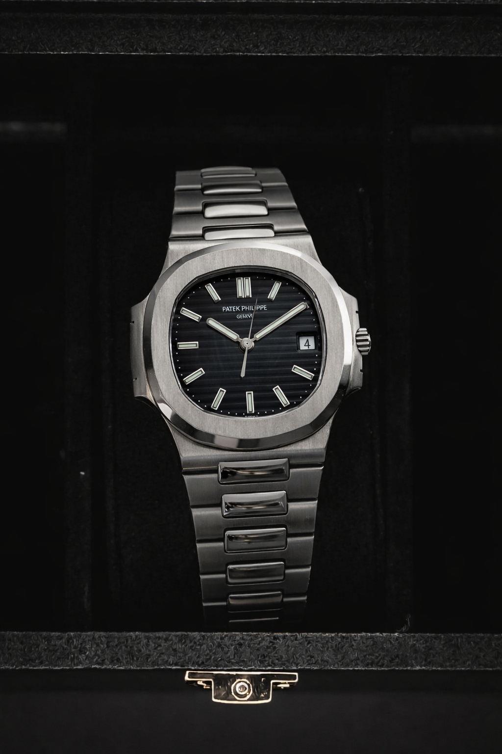 Pattek Phillip 🖤